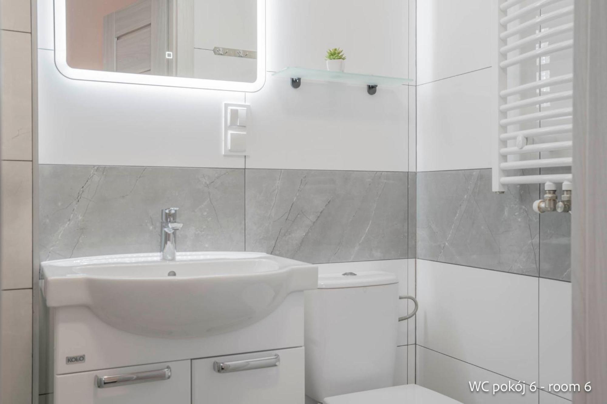 Remus House - Idealny Dla Par & Tylko 2-osobowe Pokoje, Dzieci Od 12 Lat, Bezplatny Parking Apartment *