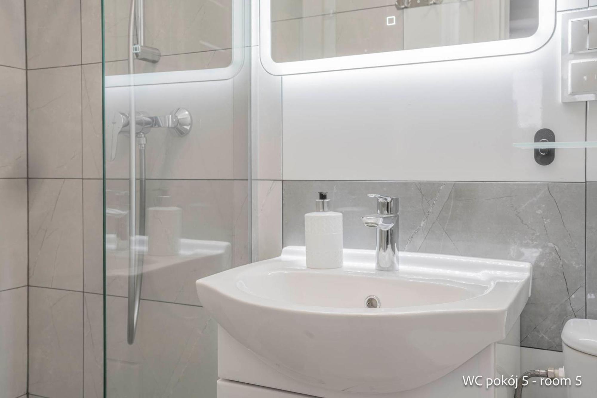 Remus House - Idealny Dla Par & Tylko 2-osobowe Pokoje, Dzieci Od 12 Lat, Bezplatny Parking Apartment Jastrzebia Gora